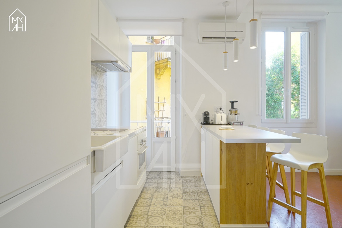 Bien rare : T3 entièrement rénové, quartier des Étrangers. - Photo #7