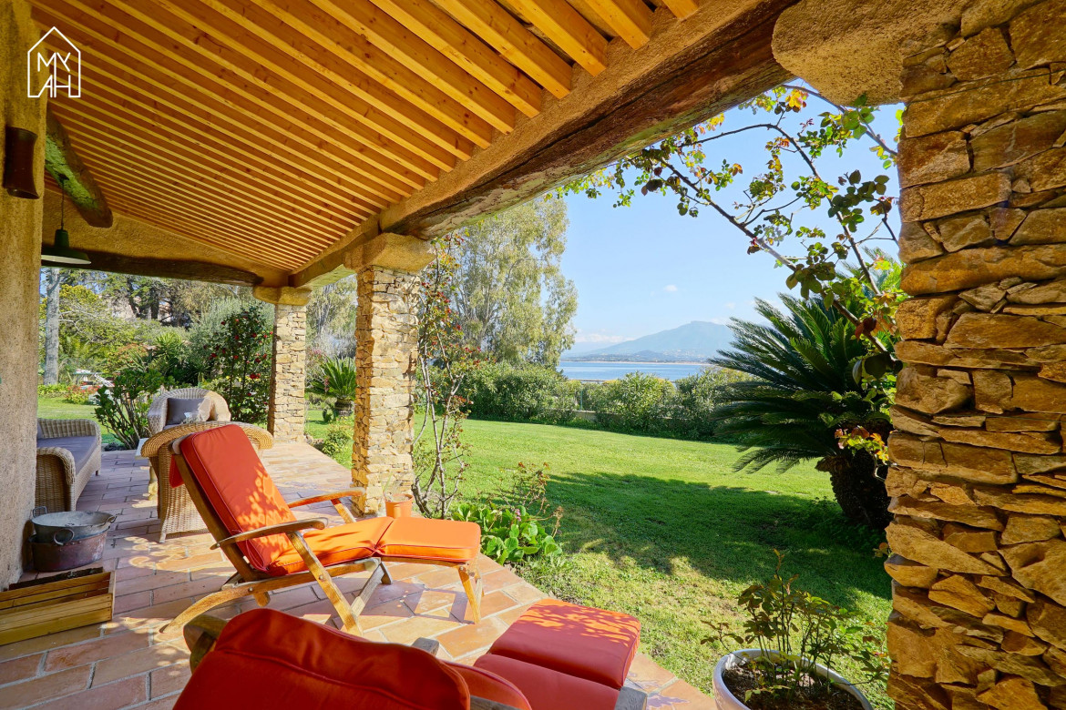 Maison exceptionnelle au bord de l'eau - Photo #14