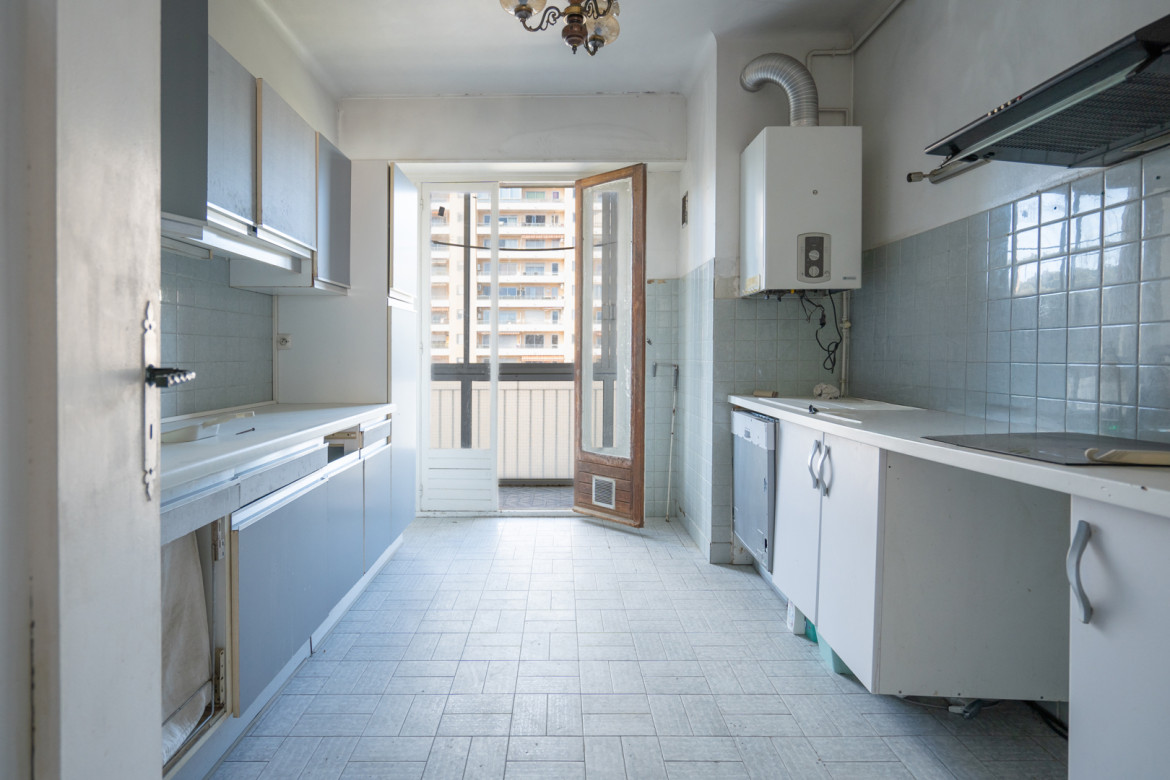 T4 à rénover avec toit terrasse - Photo #5