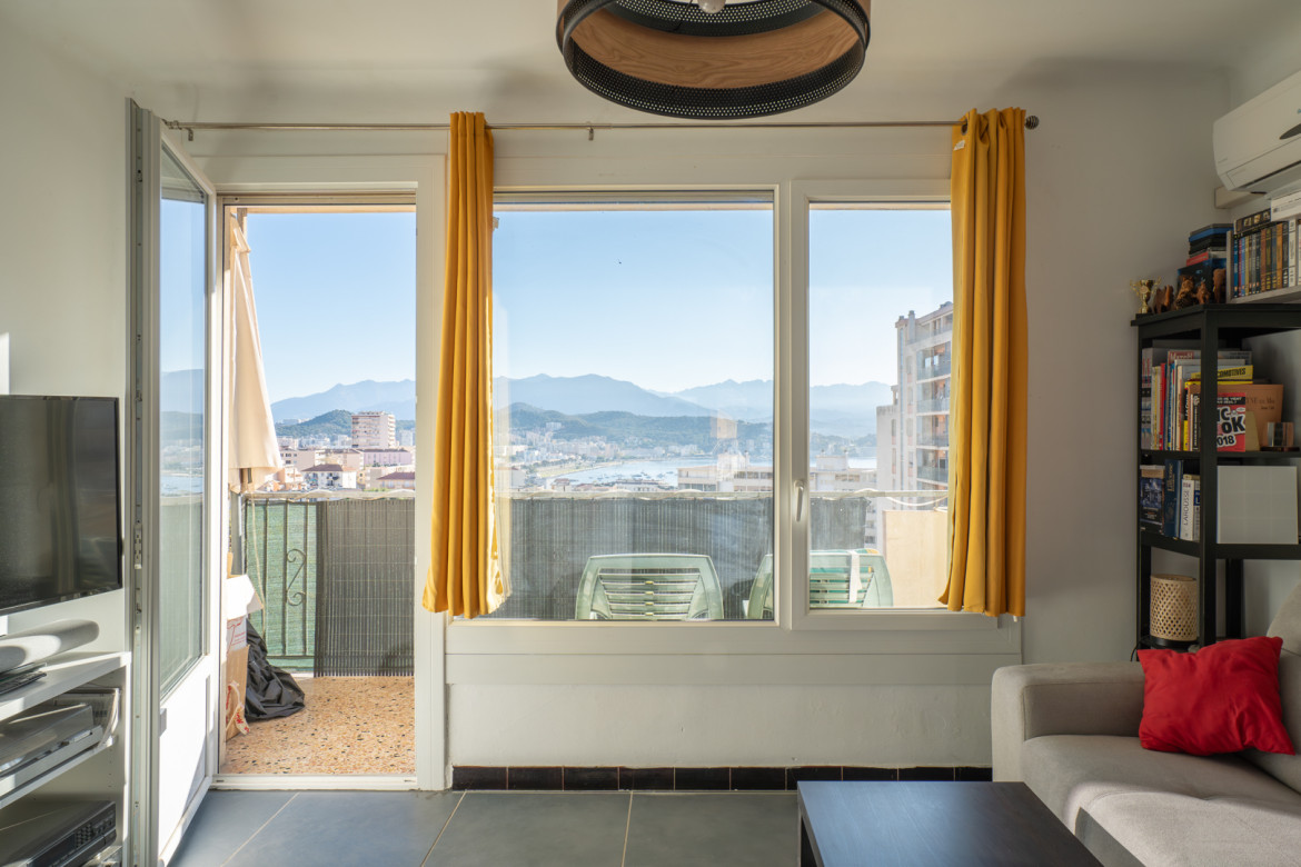 Grand T2 60m2 à rafraîchir - Photo #4