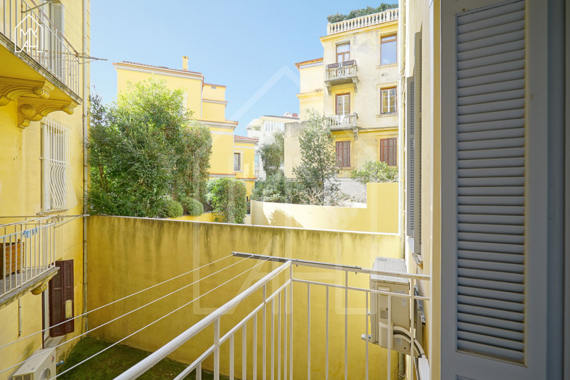 Bien rare : T3 entièrement rénové, quartier des Étrangers. - Photo #8