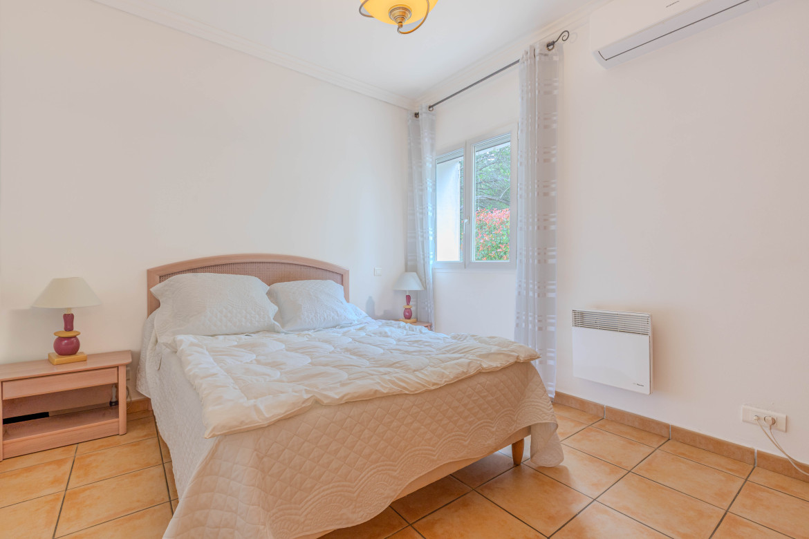 Villa de 3 logements avec piscine et vue dégagée - Afa - Photo #20