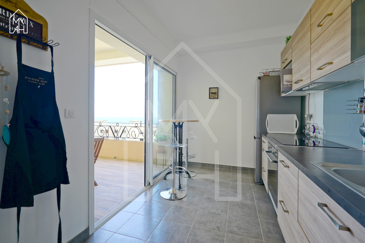 T3 entièrement rénové avec vue mer - Photo #8