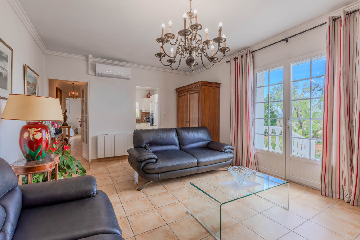 Villa de 3 logements avec piscine et vue dégagée - Afa - Photo #17