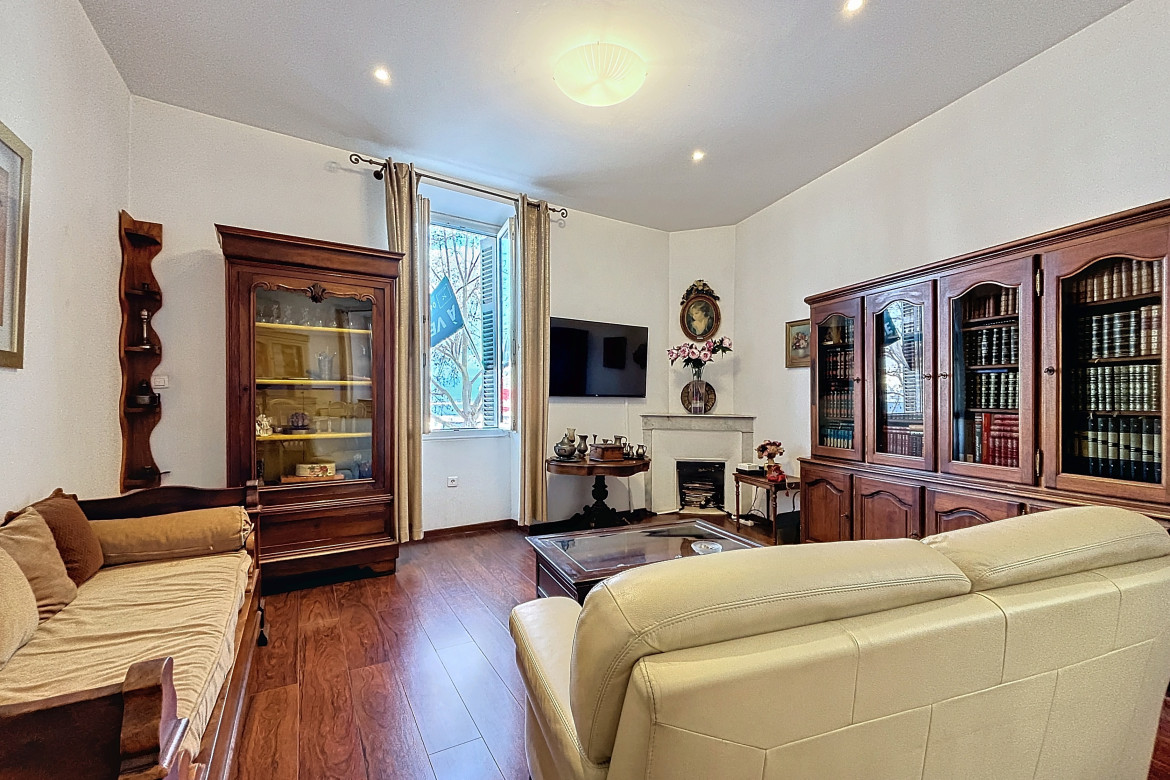 Grand T3/4 Boulevard Sampiero - Photo #4