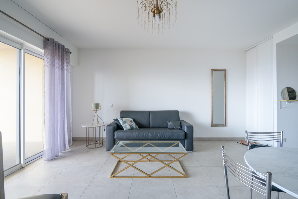 T1 38m2 immeuble récent Santa Lina - Photo #9