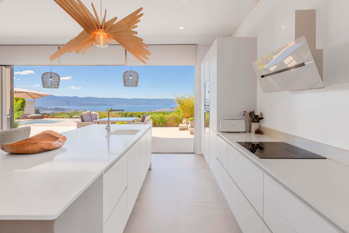 Villa moderne surplombant Ajaccio, vue imprenable - Photo #6