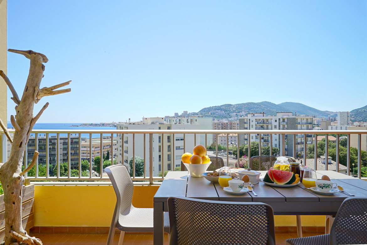 T2 avec Terrasse et vue mer secteur Pietralba - Photo #6
