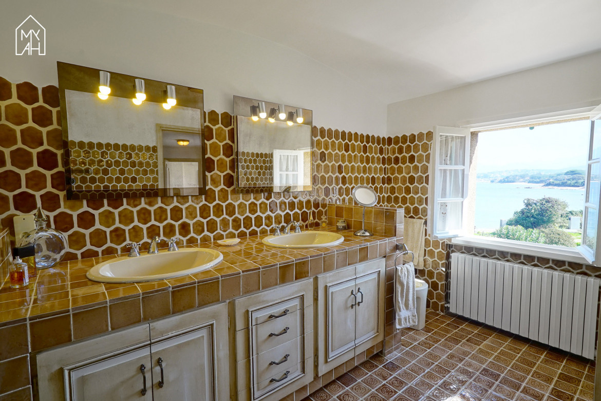 Maison exceptionnelle au bord de l'eau - Photo #26