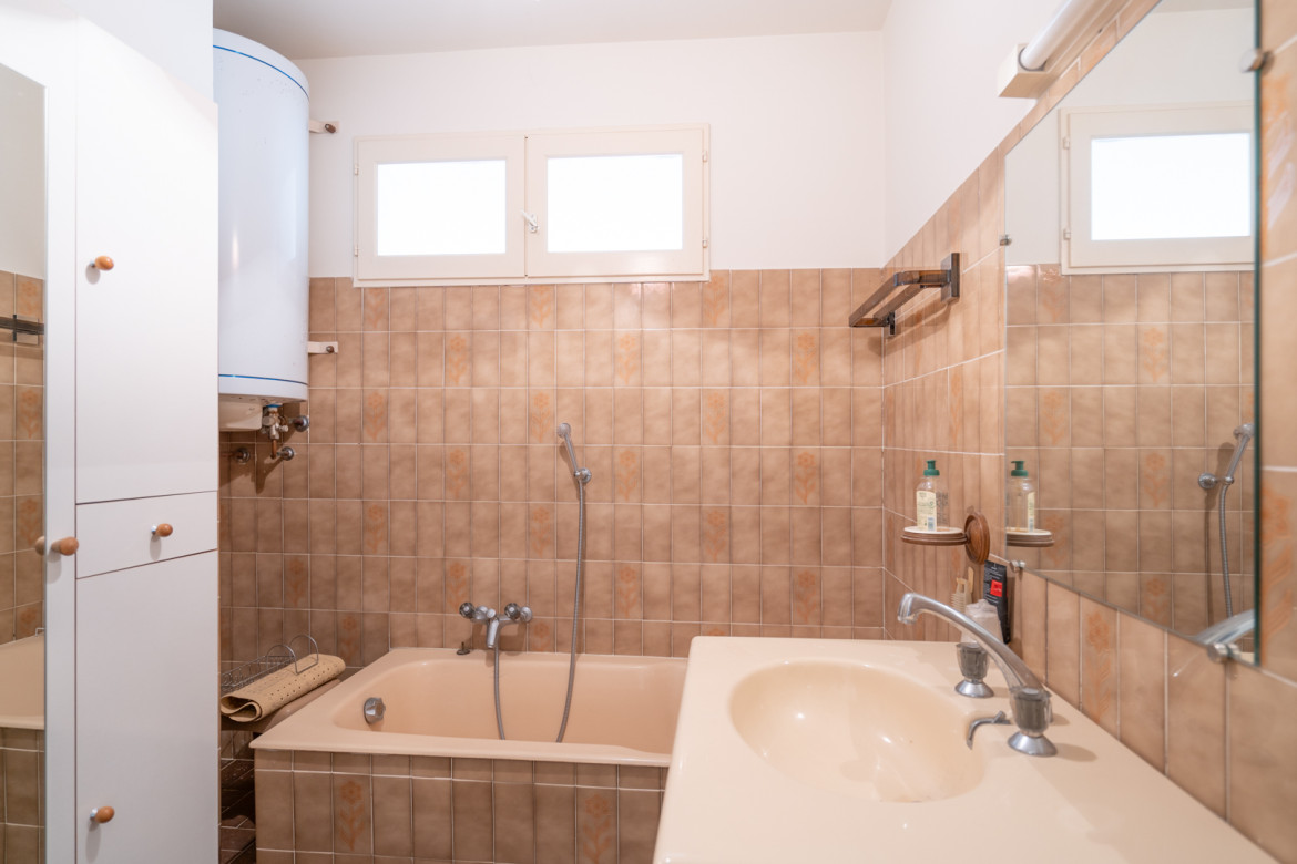 Rare grand T2 avec garage - Photo #9