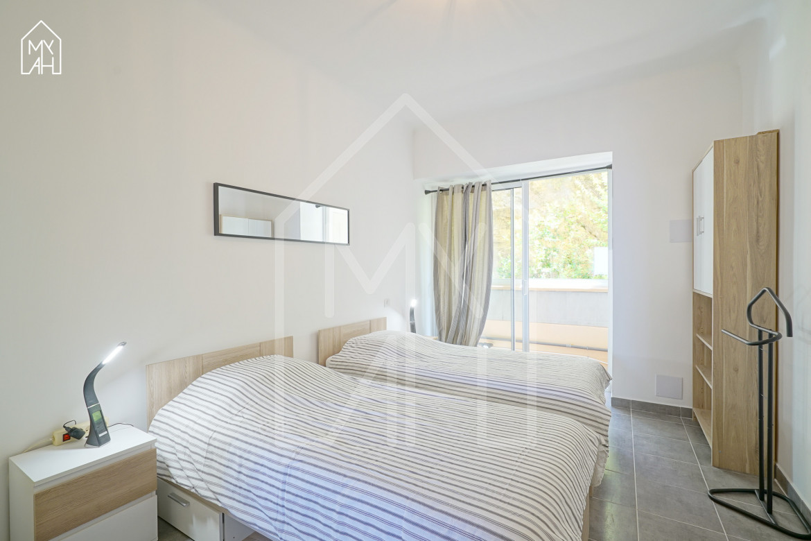 T3 entièrement rénové avec vue mer - Photo #12