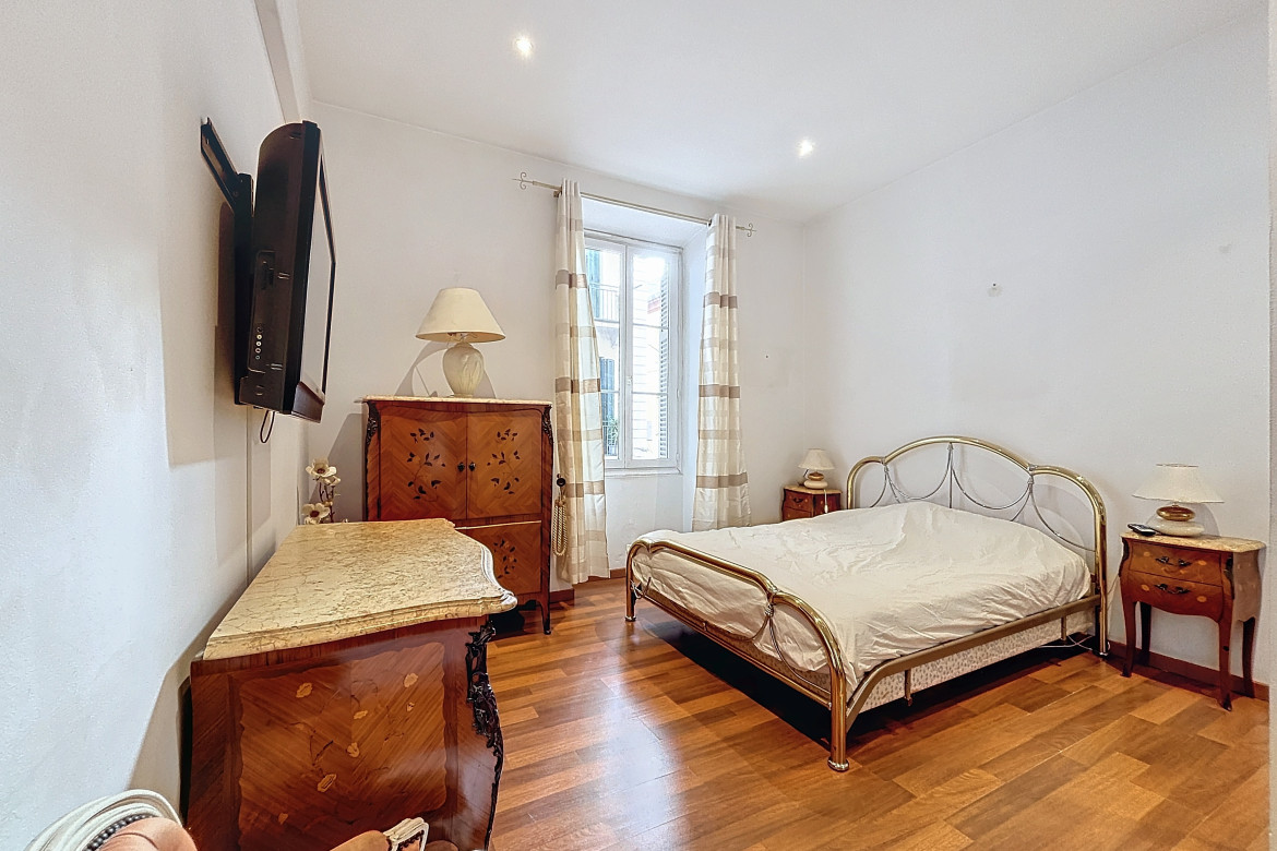 Grand T3/4 Boulevard Sampiero - Photo #9