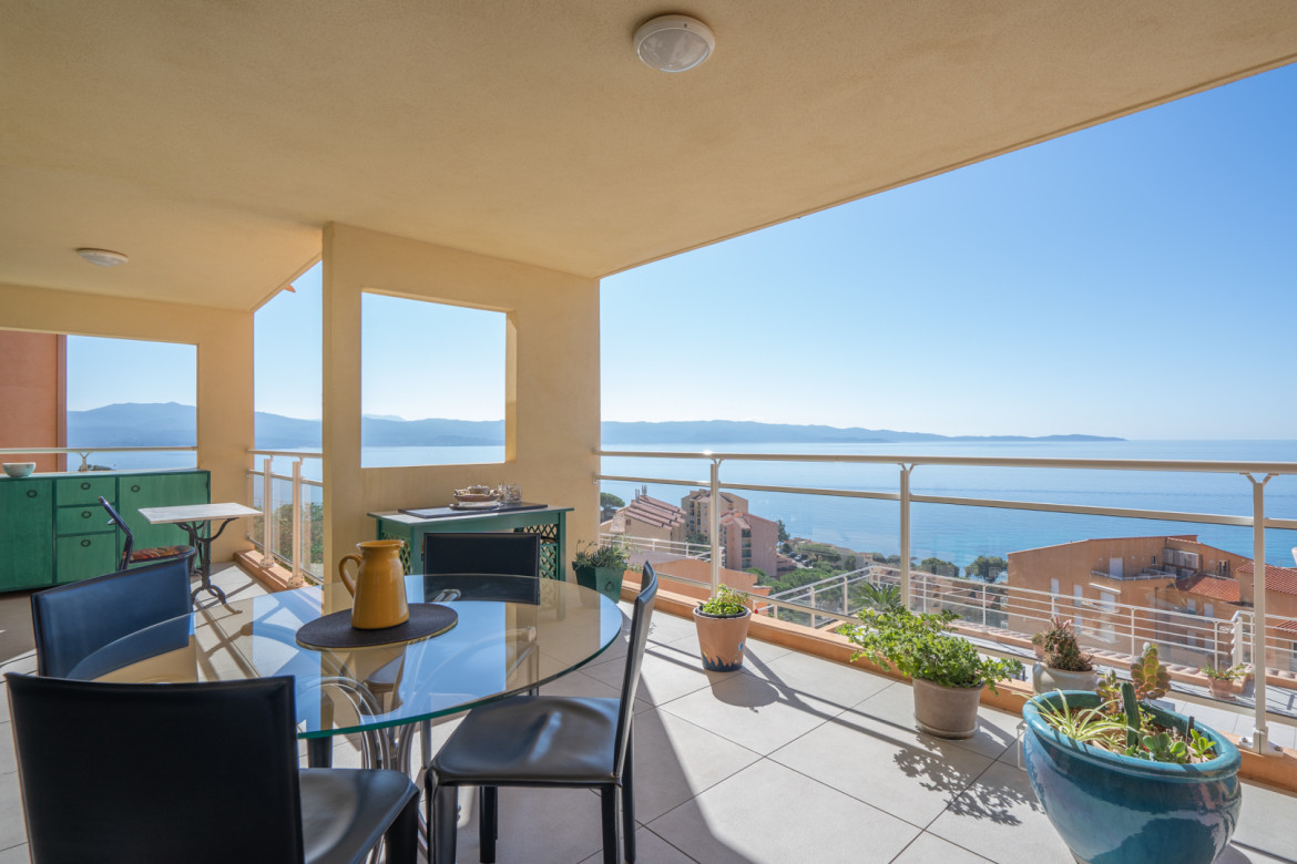 T3 récent avec très belle vue mer - Photo #8