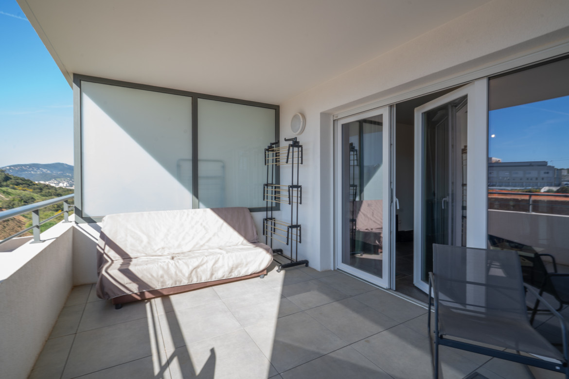 Studio loué, immeuble récent - Photo #3