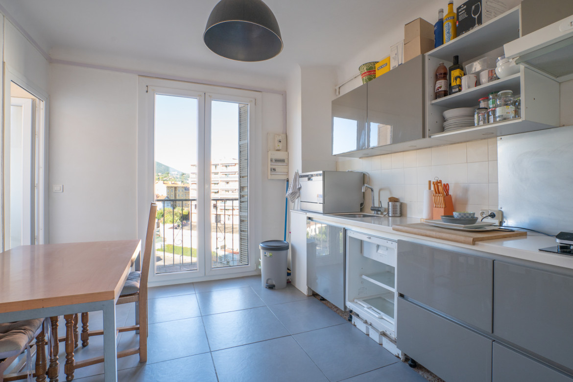 Grand T2 60m2 à rafraîchir - Photo #6