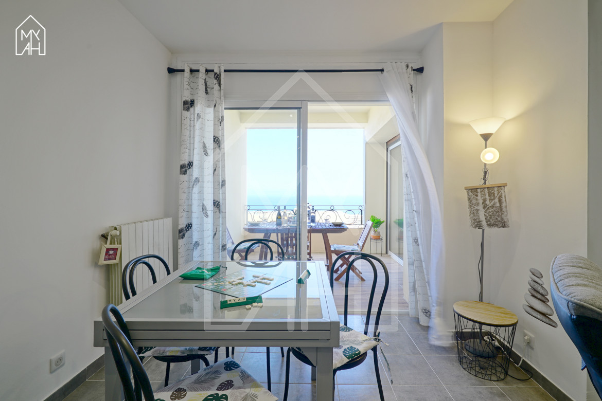 T3 entièrement rénové avec vue mer - Photo #6