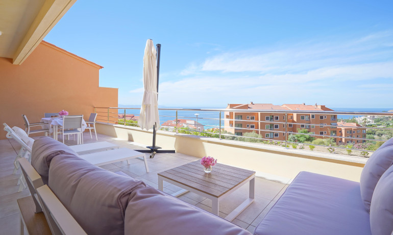 Ventes - T2 de standing (1 chambre + 1 coin nuit), immeuble récent - T2 - AJACCIO - Sanguinaires