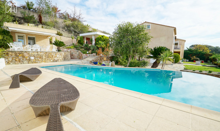 Ventes - Maison T5 + T2 - Villa/Maison - AJACCIO - Suartello