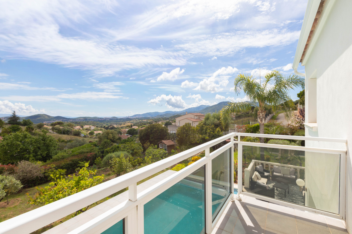 Villa de 3 logements avec piscine et vue dégagée - Afa - Photo #13