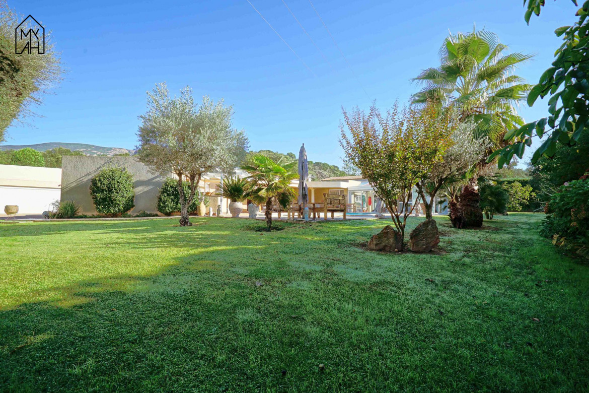 Maison T5 + Studio - Photo #8